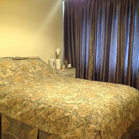 Shepperton Guesthouse エクステリア 写真